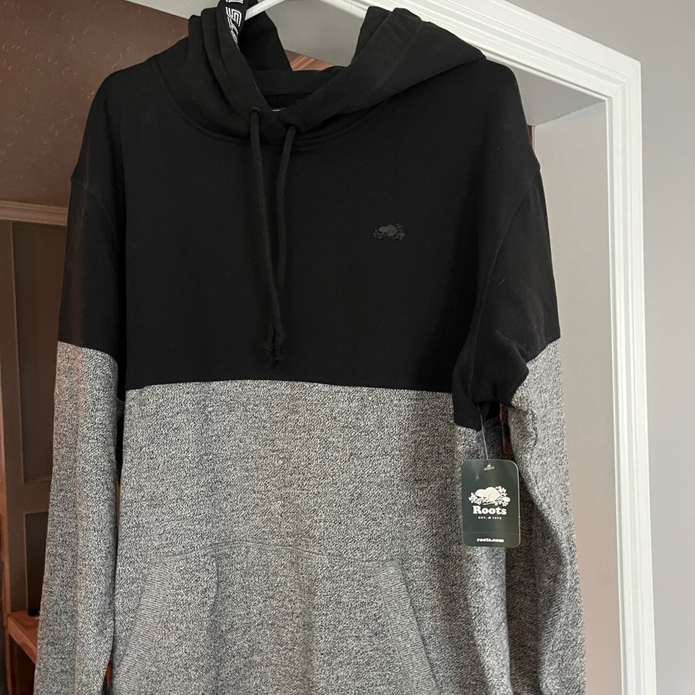 Roots Black and Grey Hoodie Women’s size XL Brand New with Tags